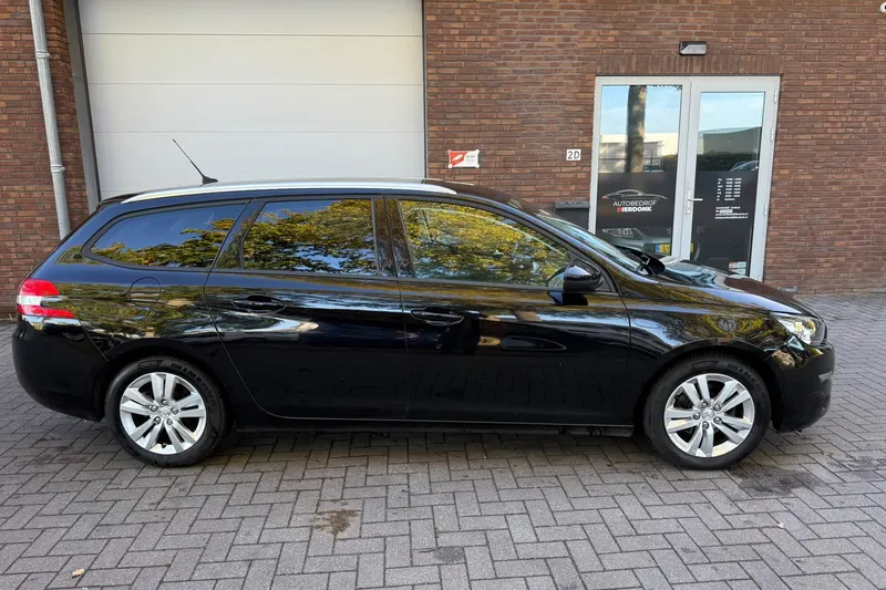 Peugeot 308 (2017)