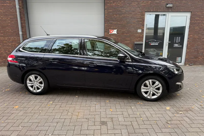 Peugeot 308 (2016)