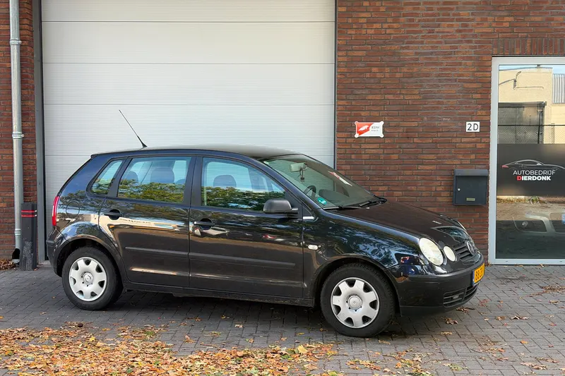 Volkswagen Polo (2004)