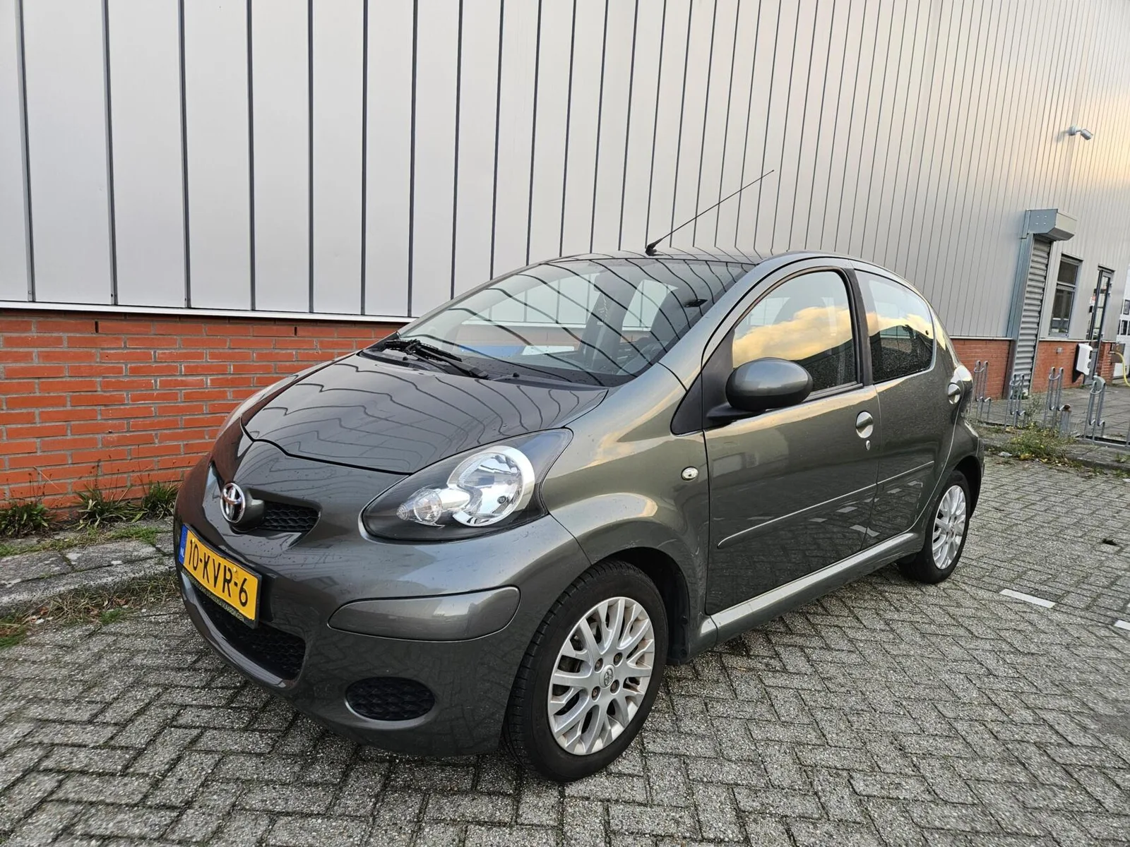 Toyota Aygo (2010) — foto 1
