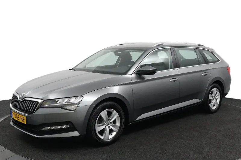 Škoda Superb (2024)