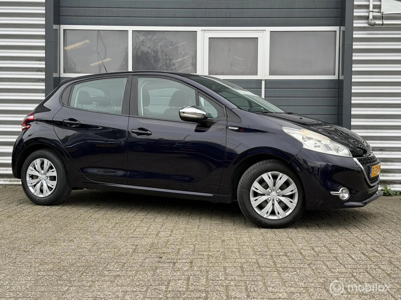 Peugeot 208 (2013) — foto 1