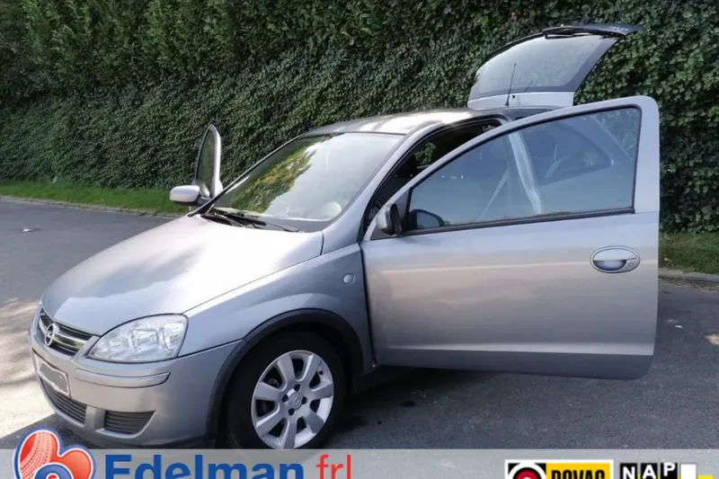 Opel Corsa (2005)