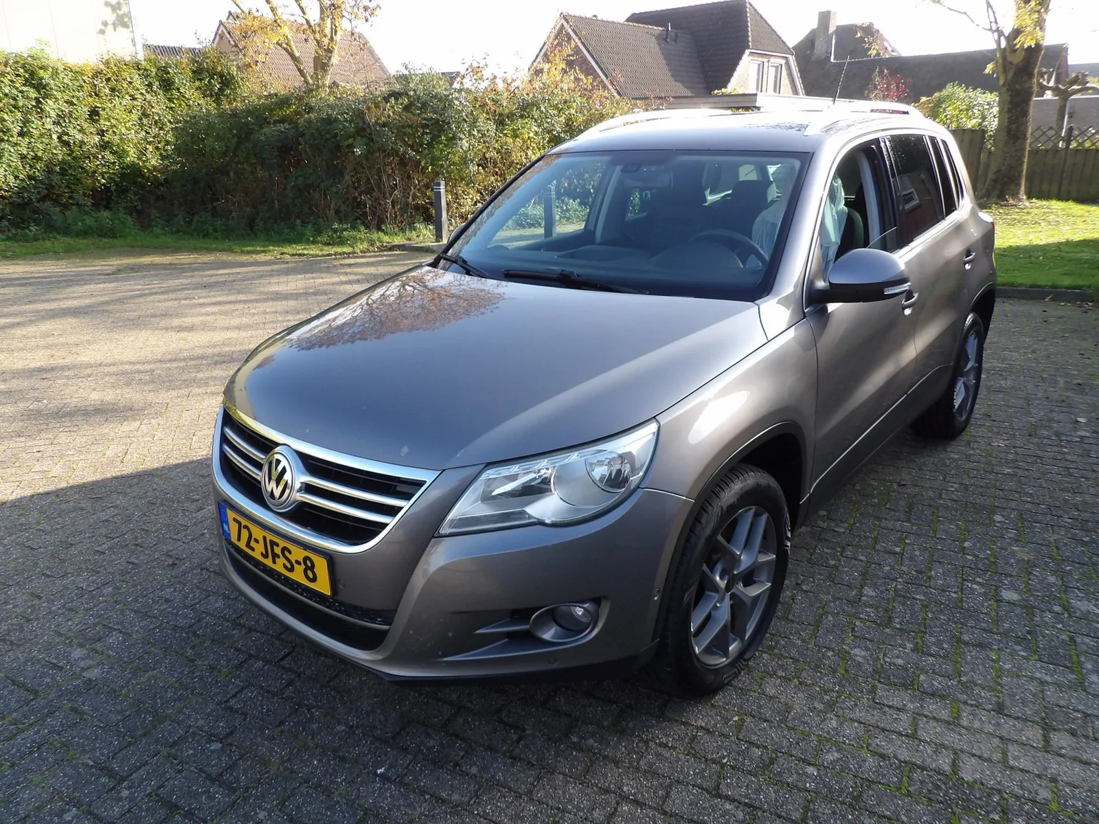 Volkswagen Tiguan (2009) — foto 1