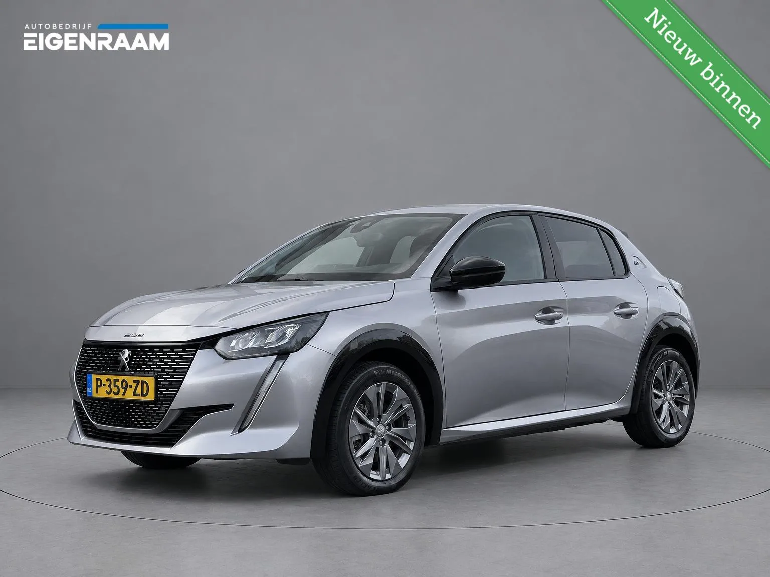 Peugeot e-208 (2022) — foto 1