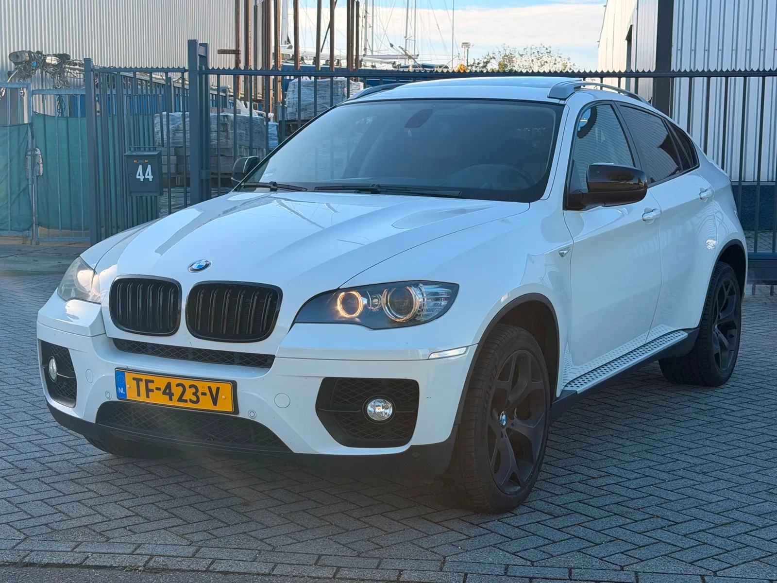 BMW X6 (2008) — foto 1
