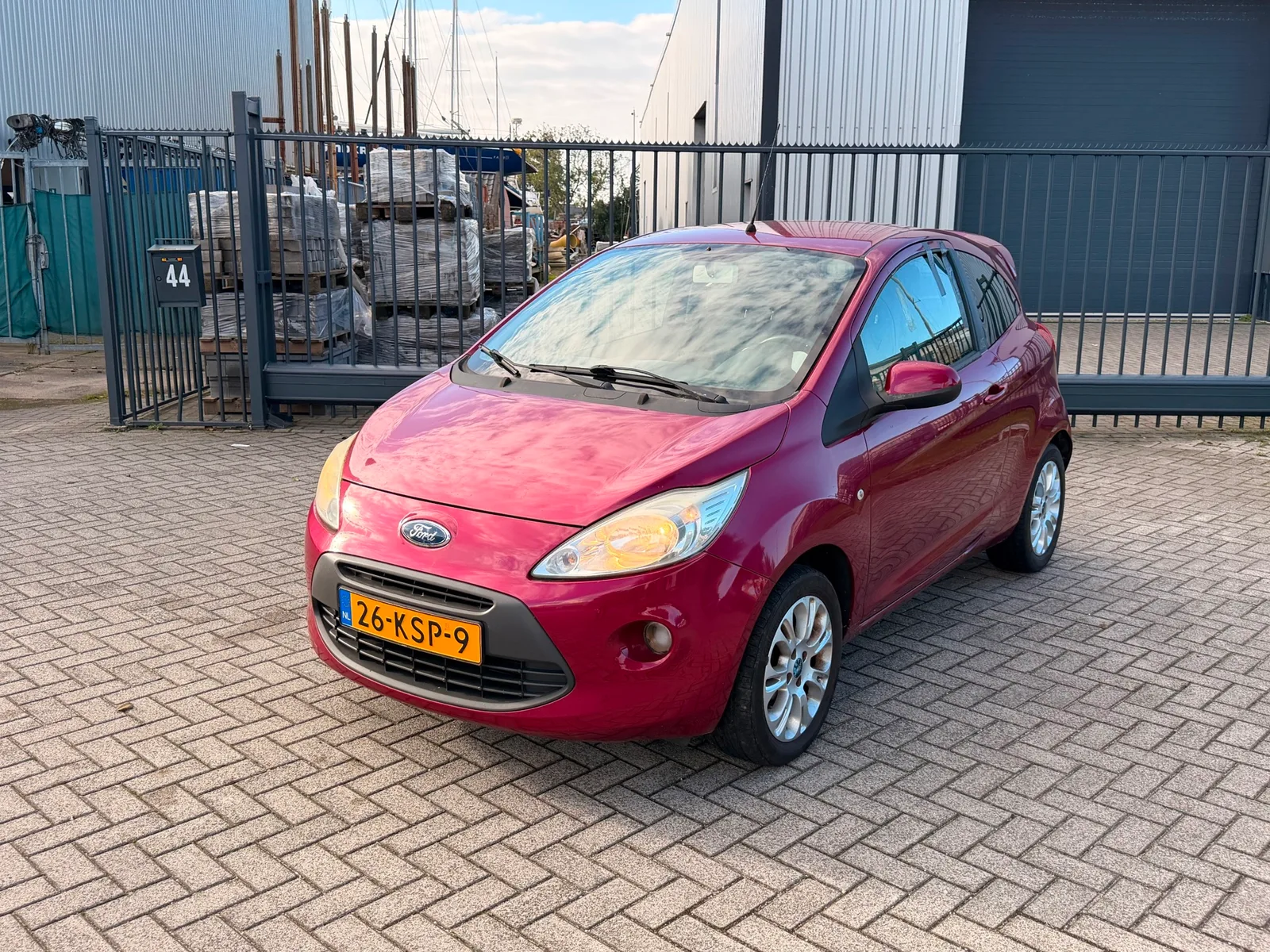Ford Ka (2010) — foto 1