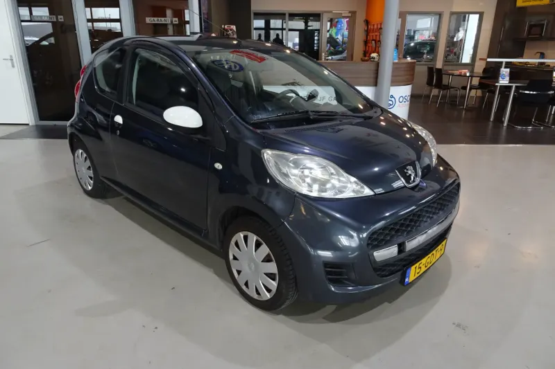 Peugeot 107 (2008)