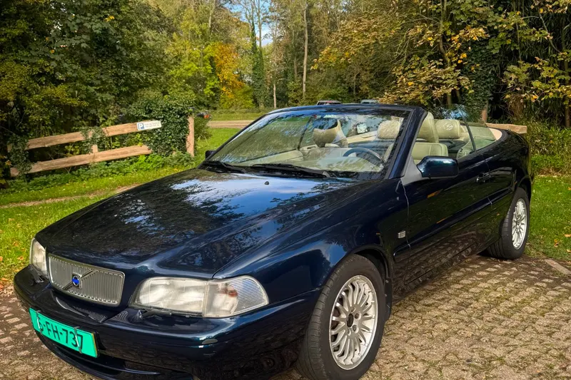 Volvo C70 (2002)