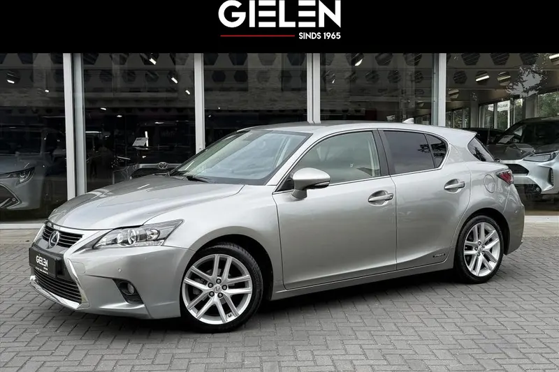 Lexus CT (2016)