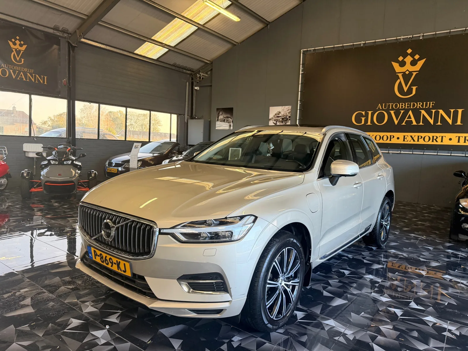 Volvo XC60 (2020) — foto 1