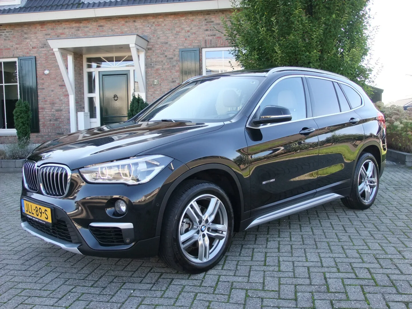 BMW X1 (2017) — foto 1
