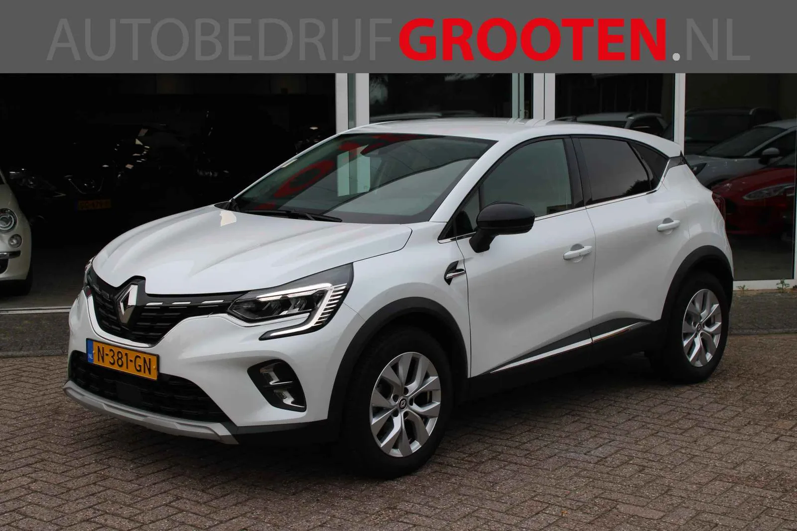 Renault Captur (2021) — foto 1