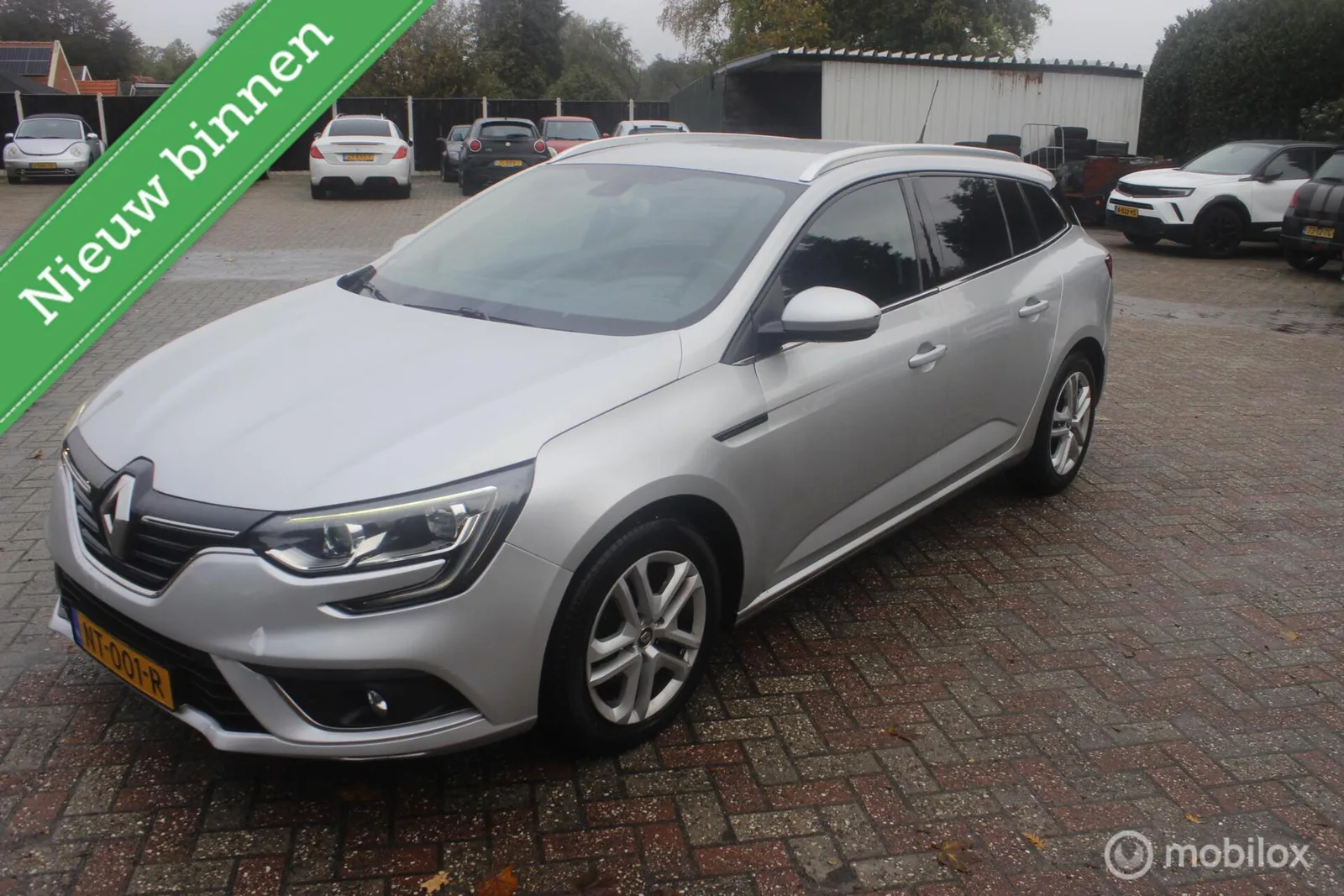 Renault Mégane (2017) — foto 1