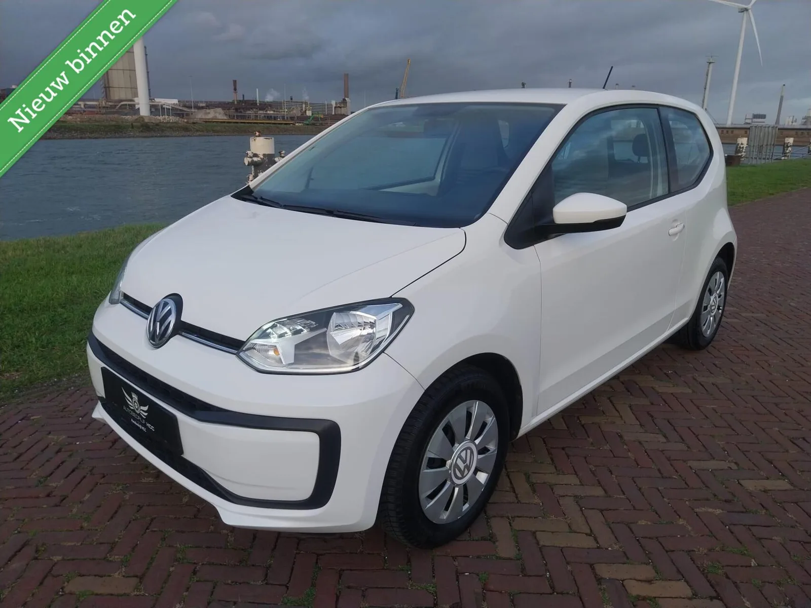 Volkswagen Up! (0) — foto 1