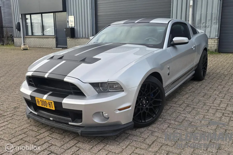 Ford Mustang (2013) — foto 1