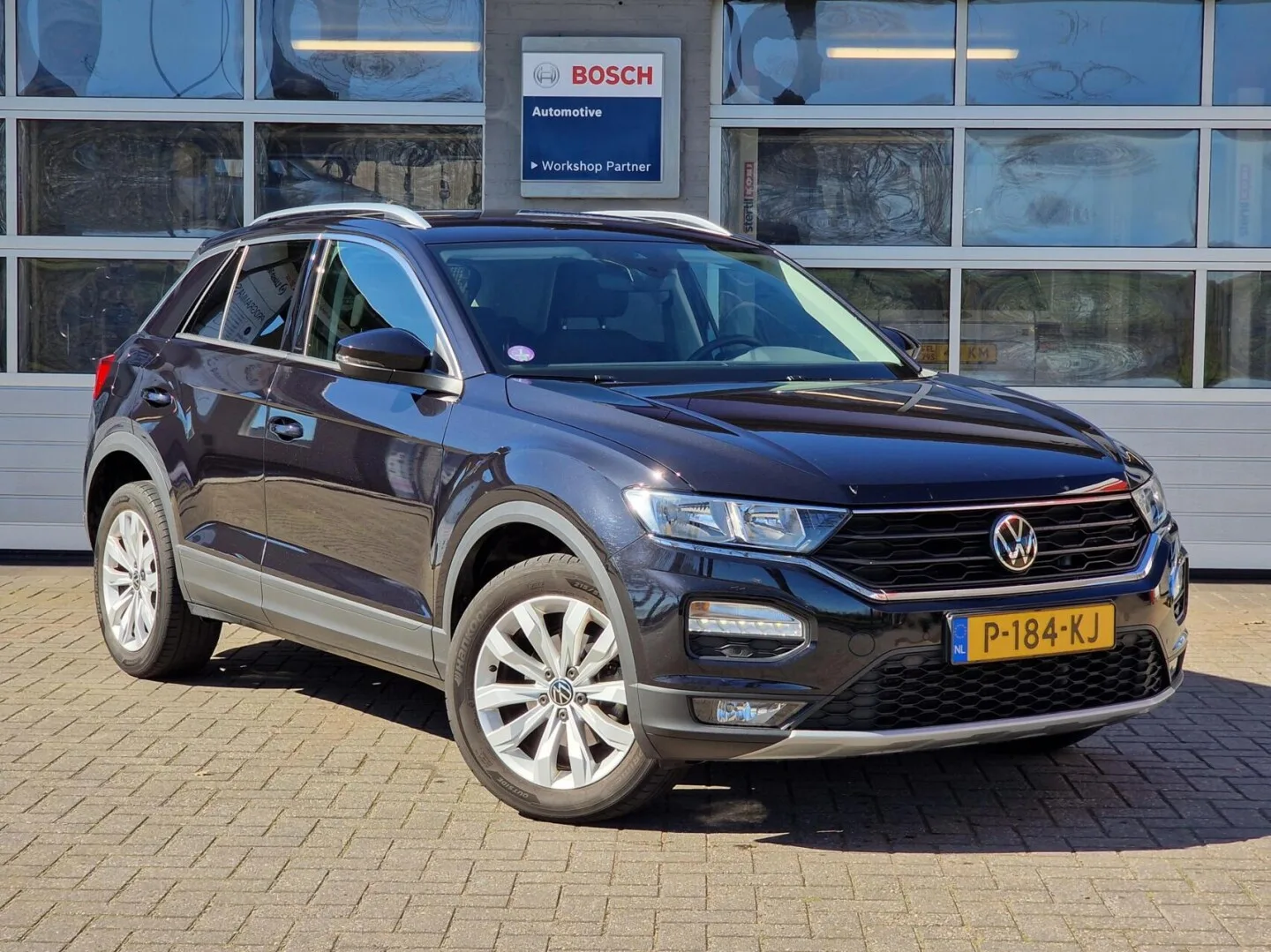 Volkswagen T-Roc (2022) — foto 1