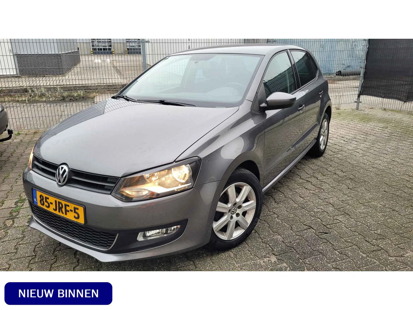 Volkswagen Polo (2009) — foto 1