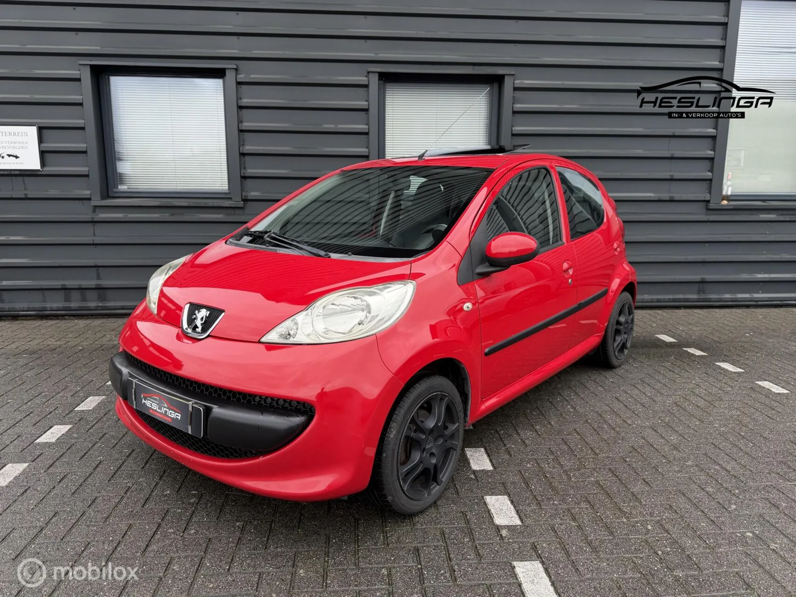 Peugeot 107 (2008) — foto 1