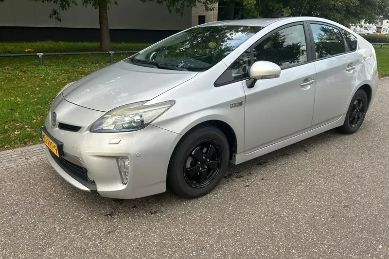 Toyota Prius (2012)