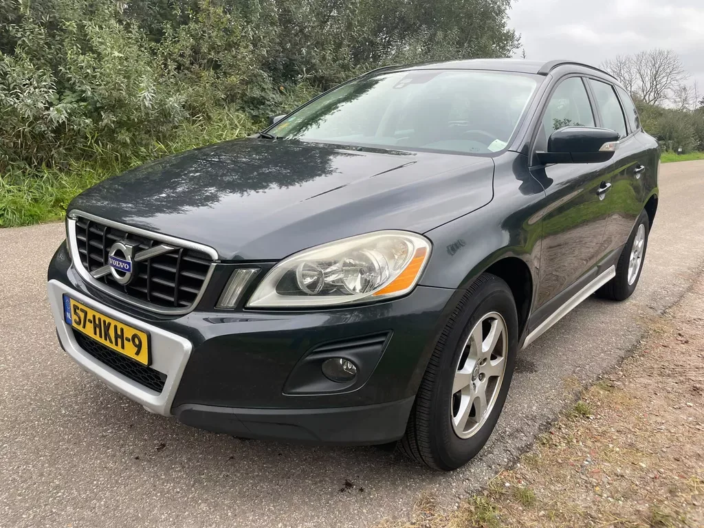 Volvo XC60 (2009) — foto 1