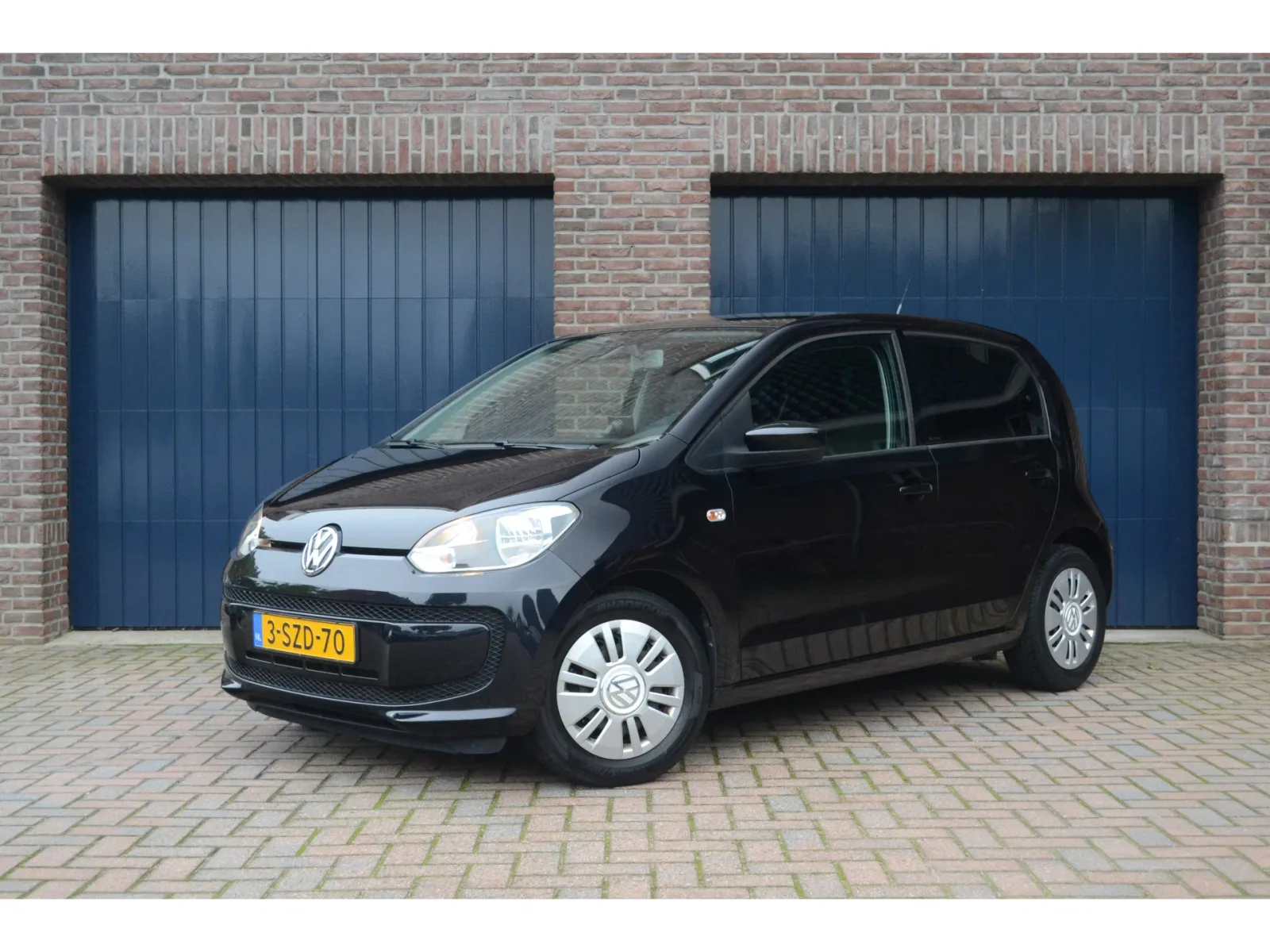 Volkswagen Up! (2014) — foto 1