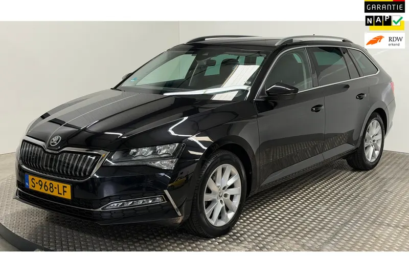 Škoda Superb (2023)