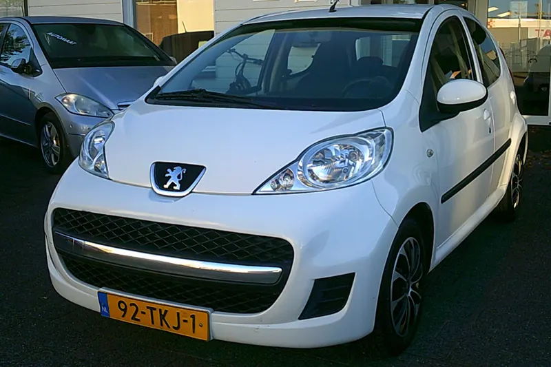 Peugeot 107 (2012)