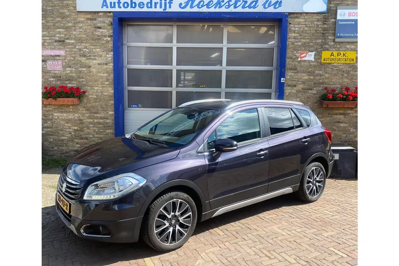 Suzuki SX4 S-Cross (2015)