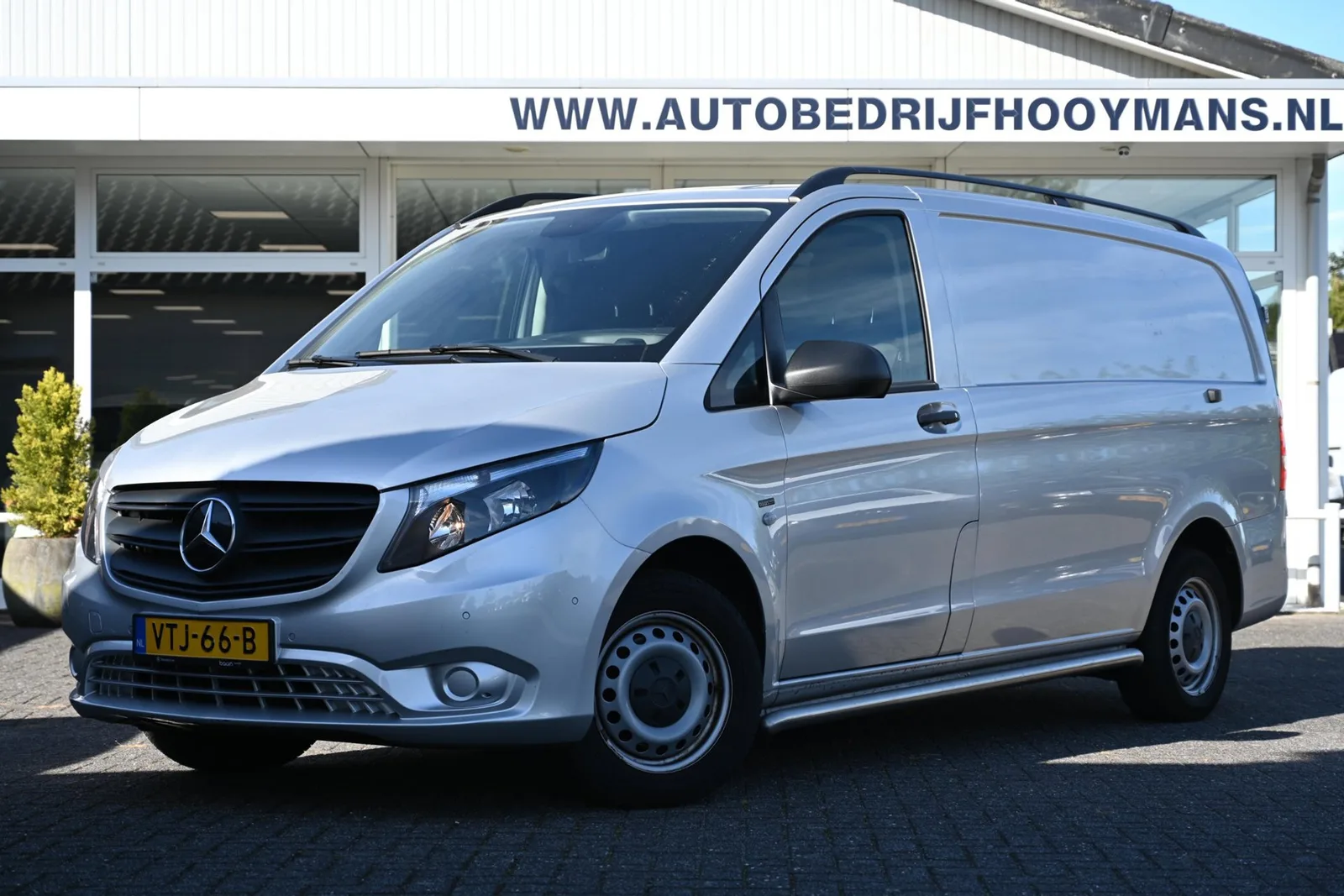 Mercedes-Benz Vito (2023) — foto 1