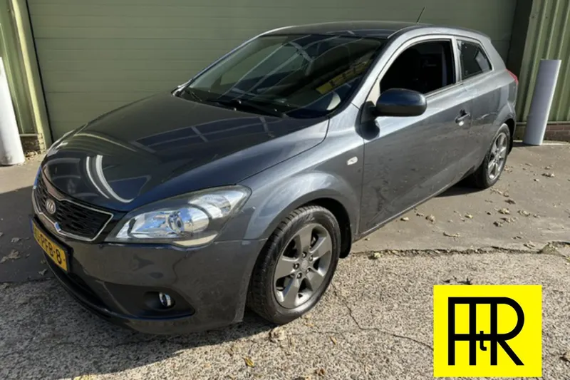 Kia Ceed (2011)