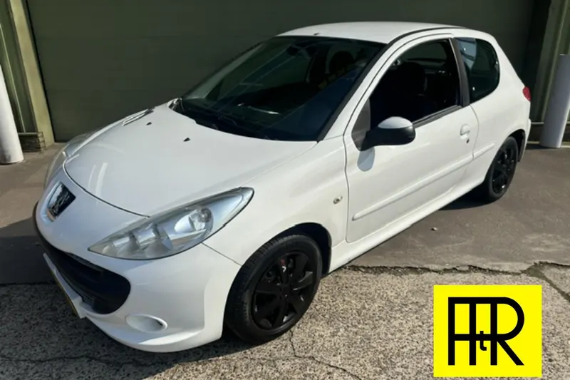 Peugeot 206+ (2011)