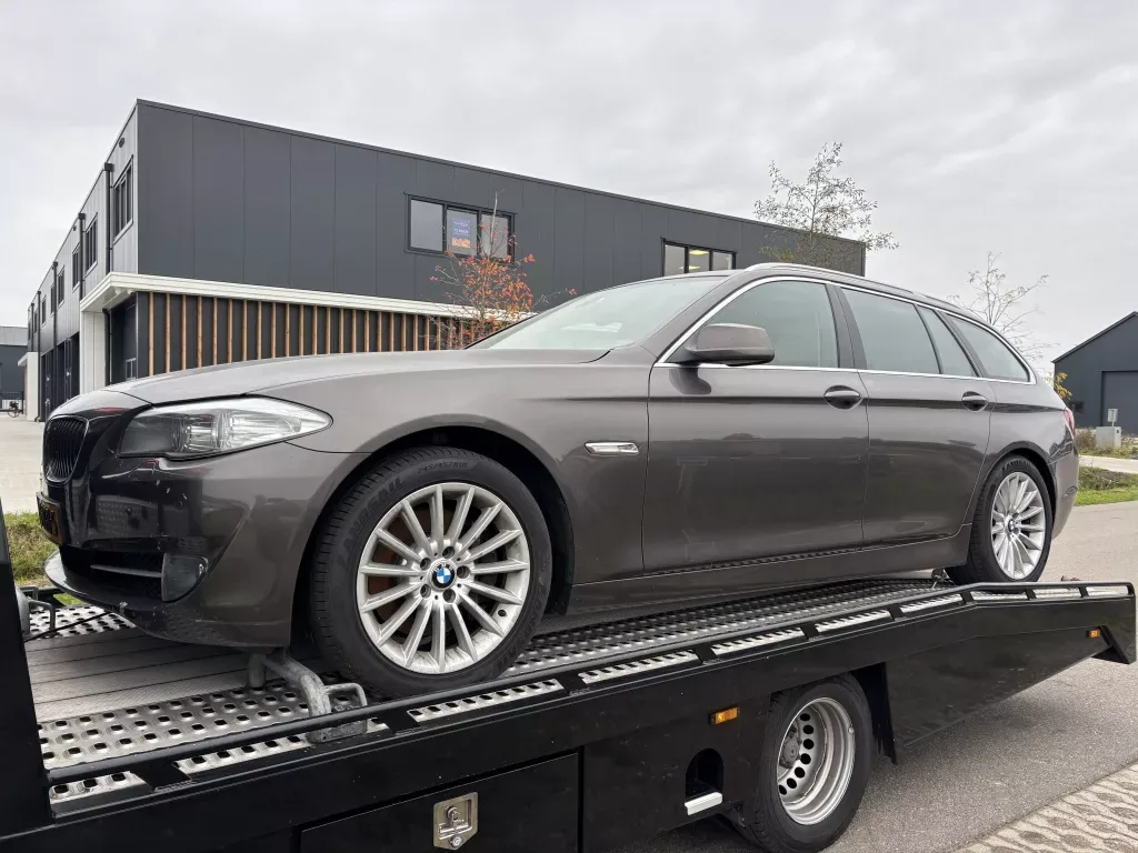 BMW 5-Serie (2012) — foto 1