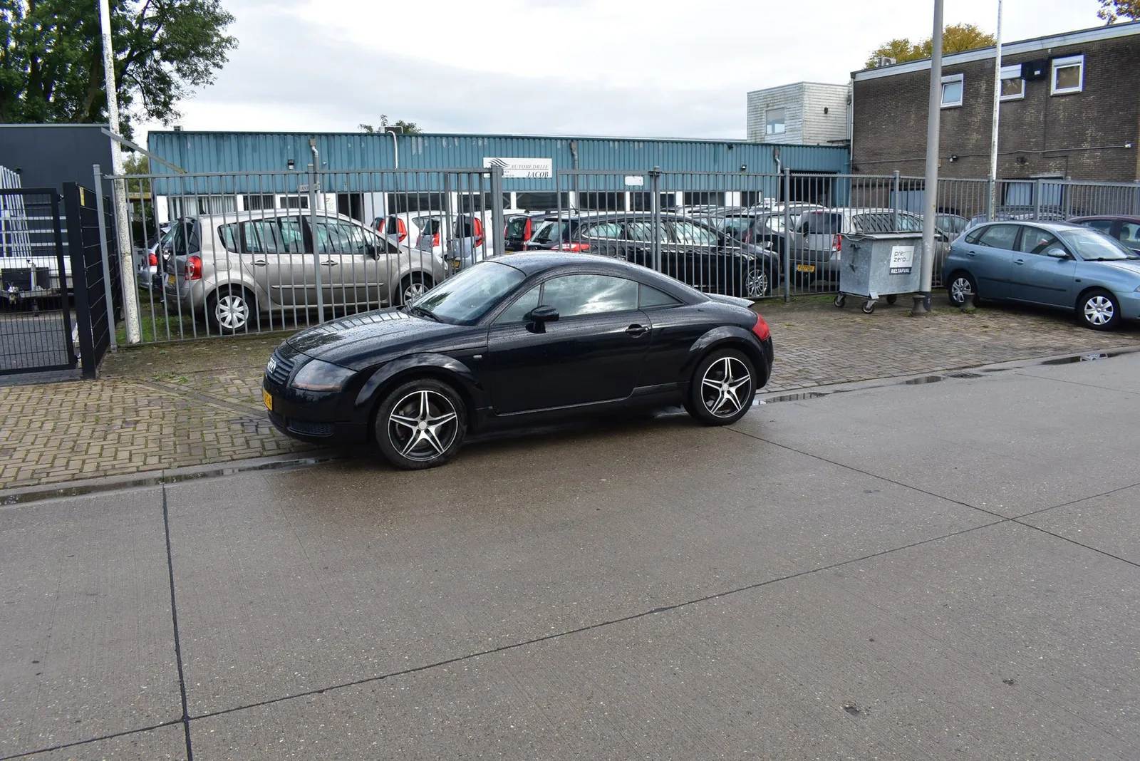 Audi TT (2000) — foto 1