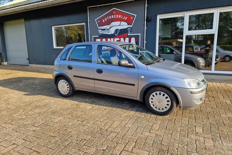 Opel Corsa (2005)