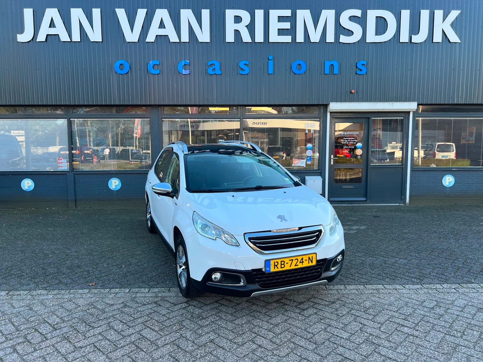 Peugeot 2008 (2015) — foto 1