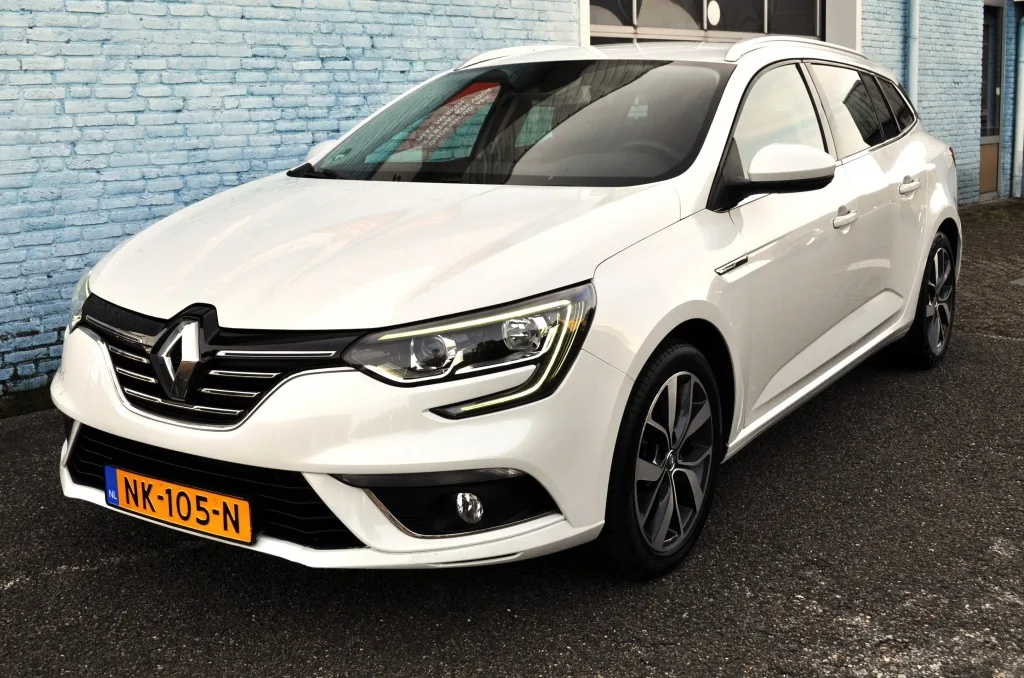 Renault Mégane (2017) — foto 1
