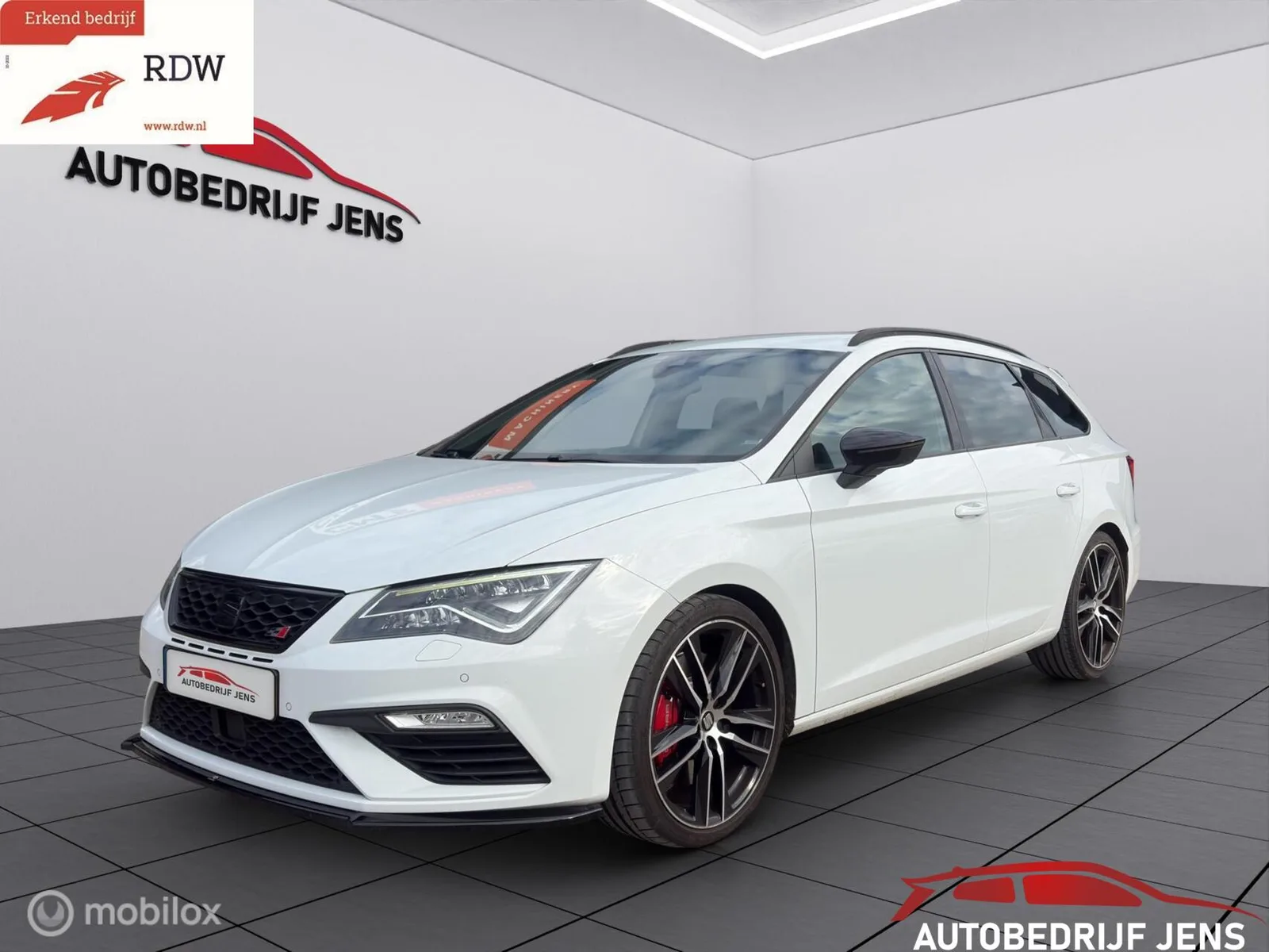 SEAT Leon (2018) — foto 1