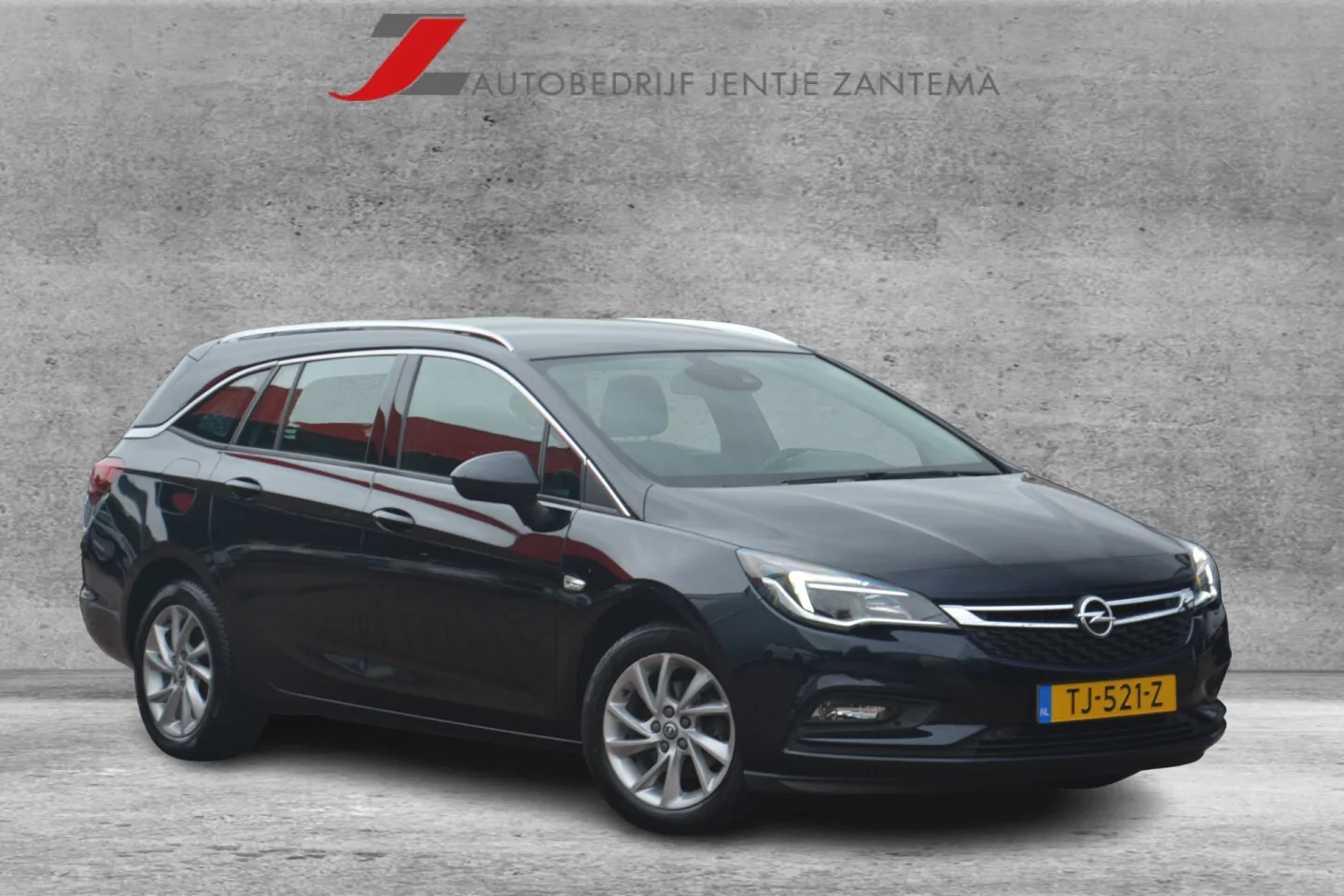 Opel Astra (2018) — foto 1