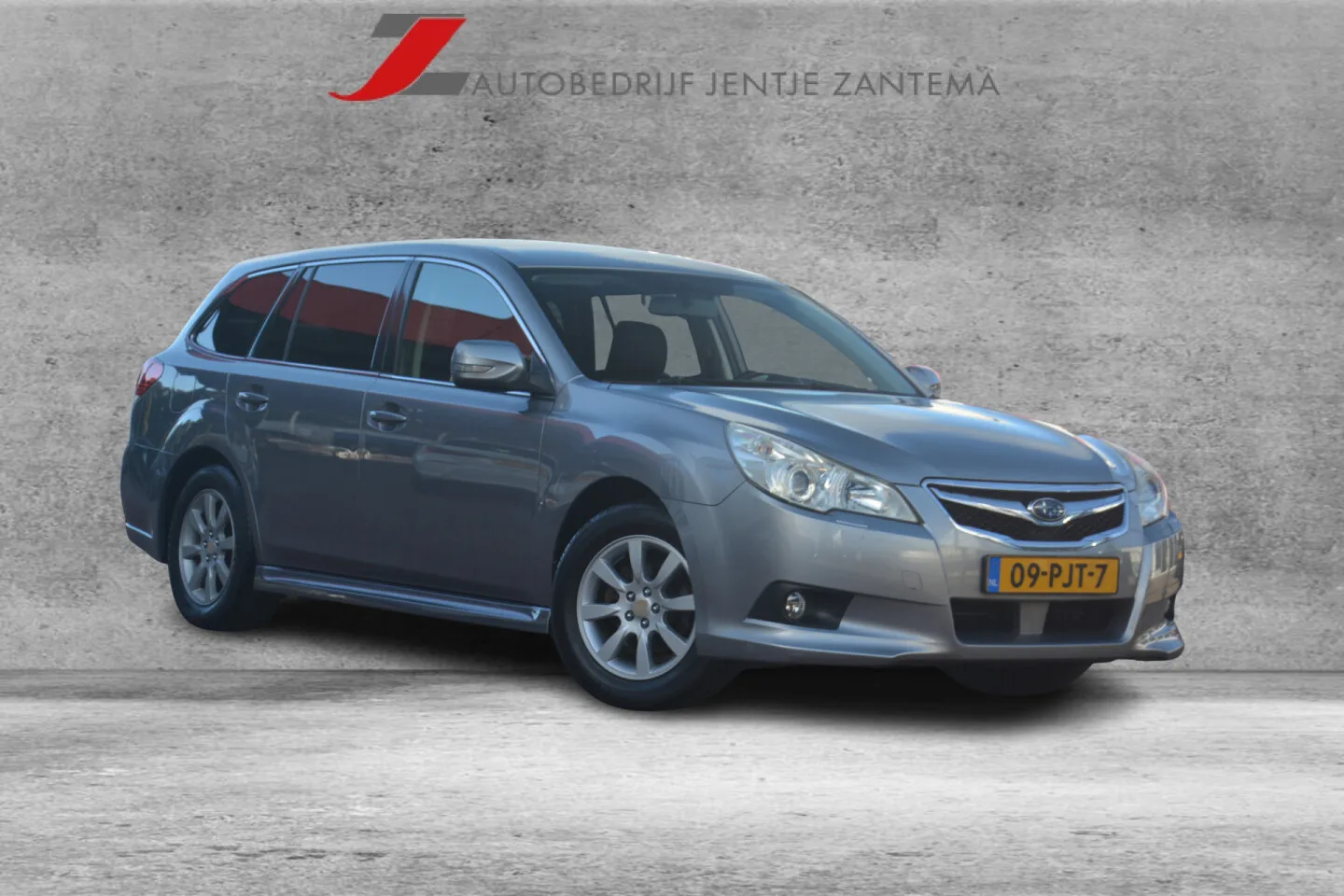Subaru Legacy (2011) — foto 1