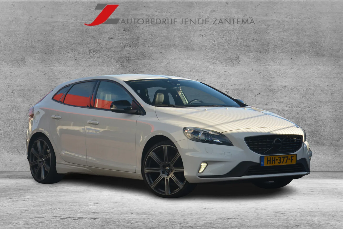 Volvo V40 (2015) — foto 1