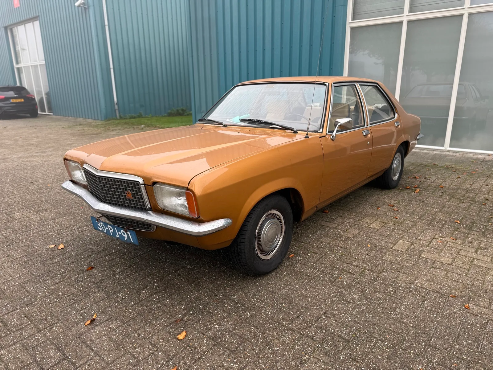 Vauxhall VX (1977) — foto 1