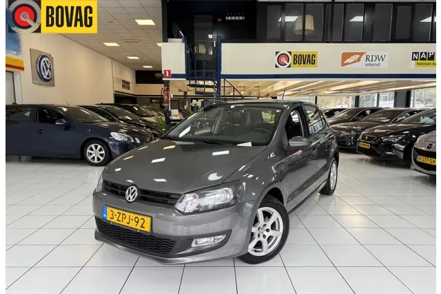 Volkswagen Polo (2013) — foto 1