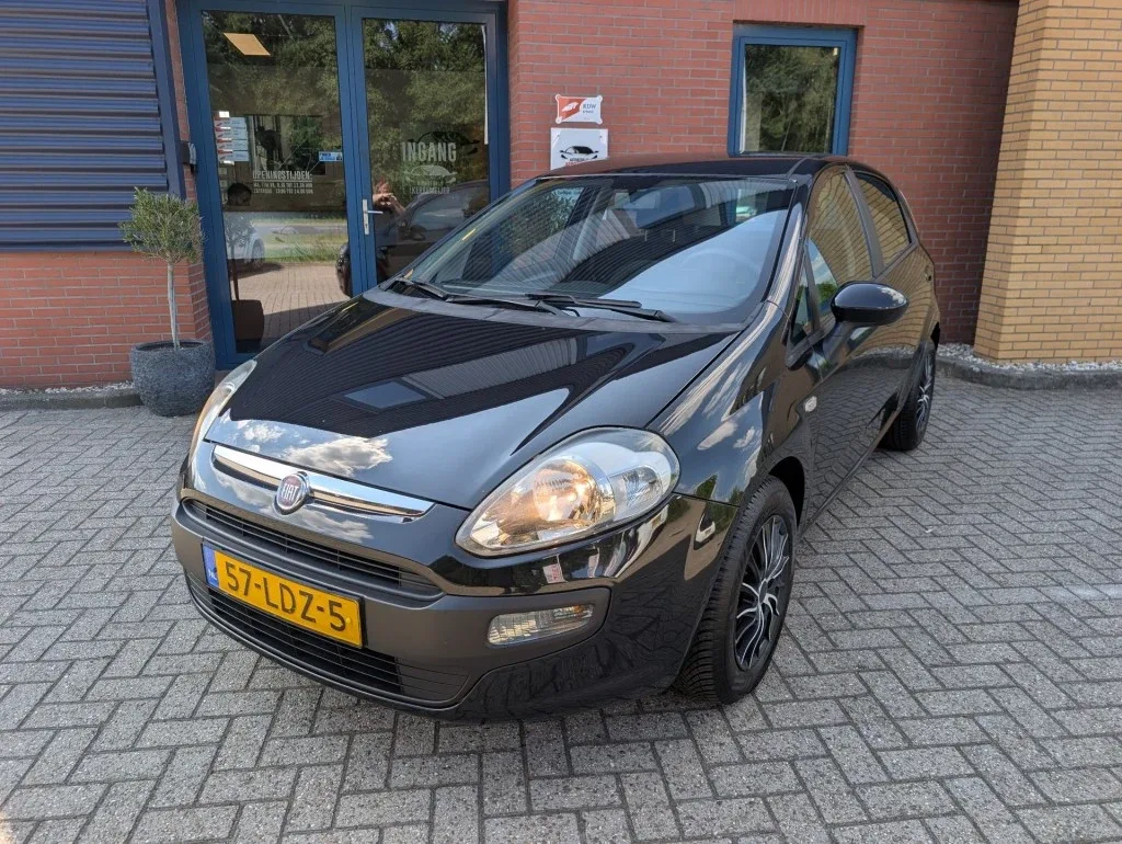 Fiat Grande Punto (2010) — foto 1