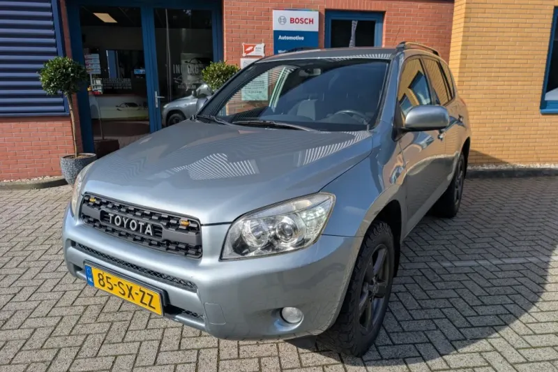 Toyota RAV4 (2006)