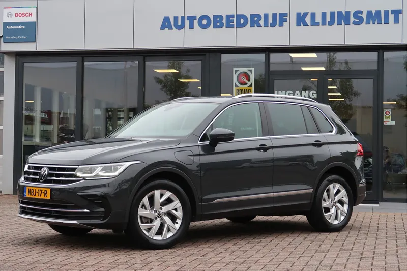 Volkswagen Tiguan (2022)