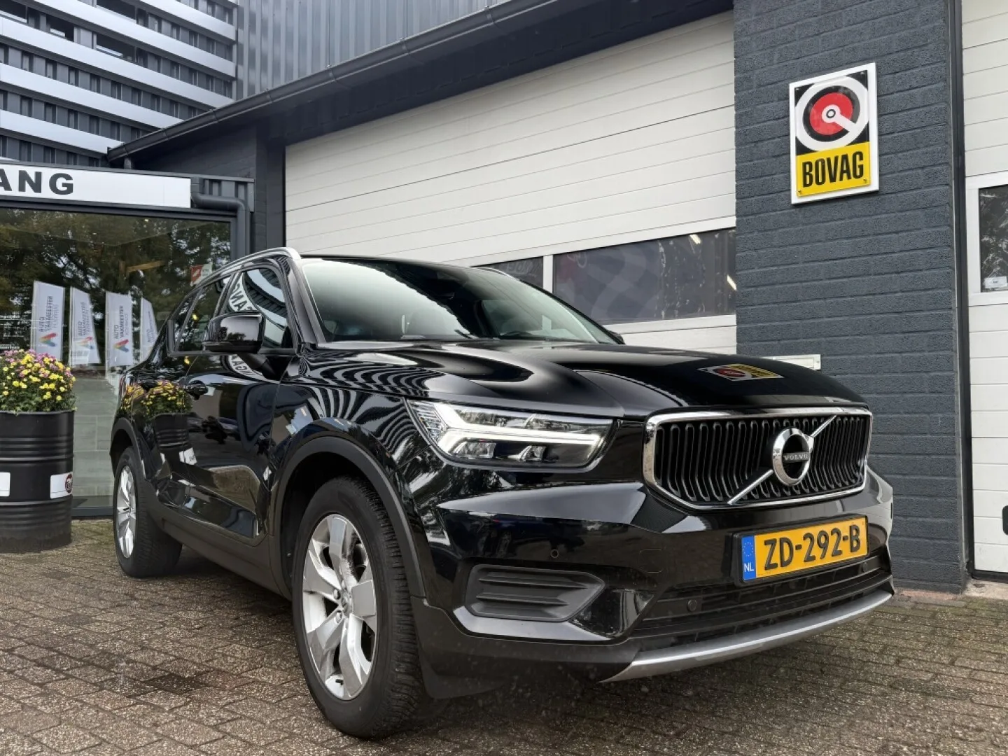 Volvo XC40 (2019) — foto 1