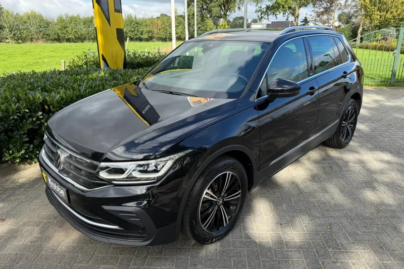 Volkswagen Tiguan (2023)