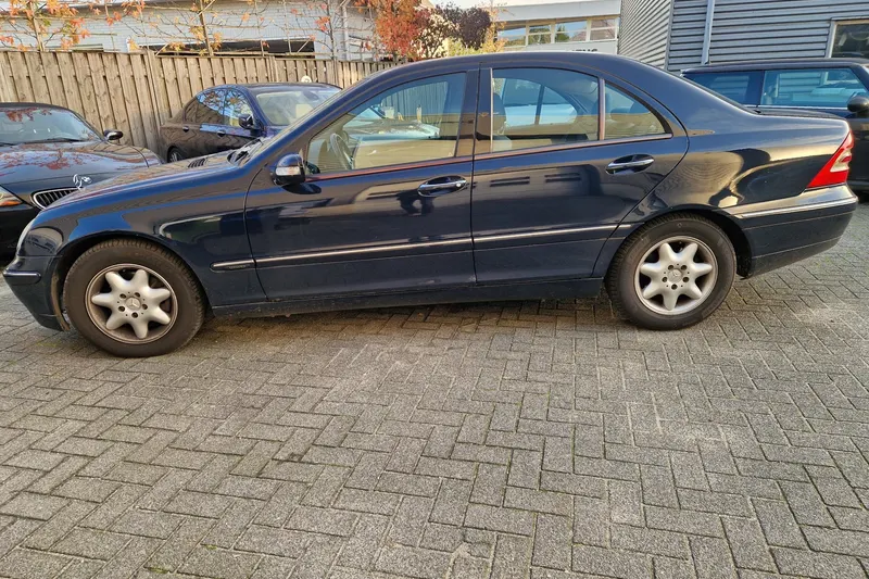 Mercedes-Benz C-Klasse (2001)