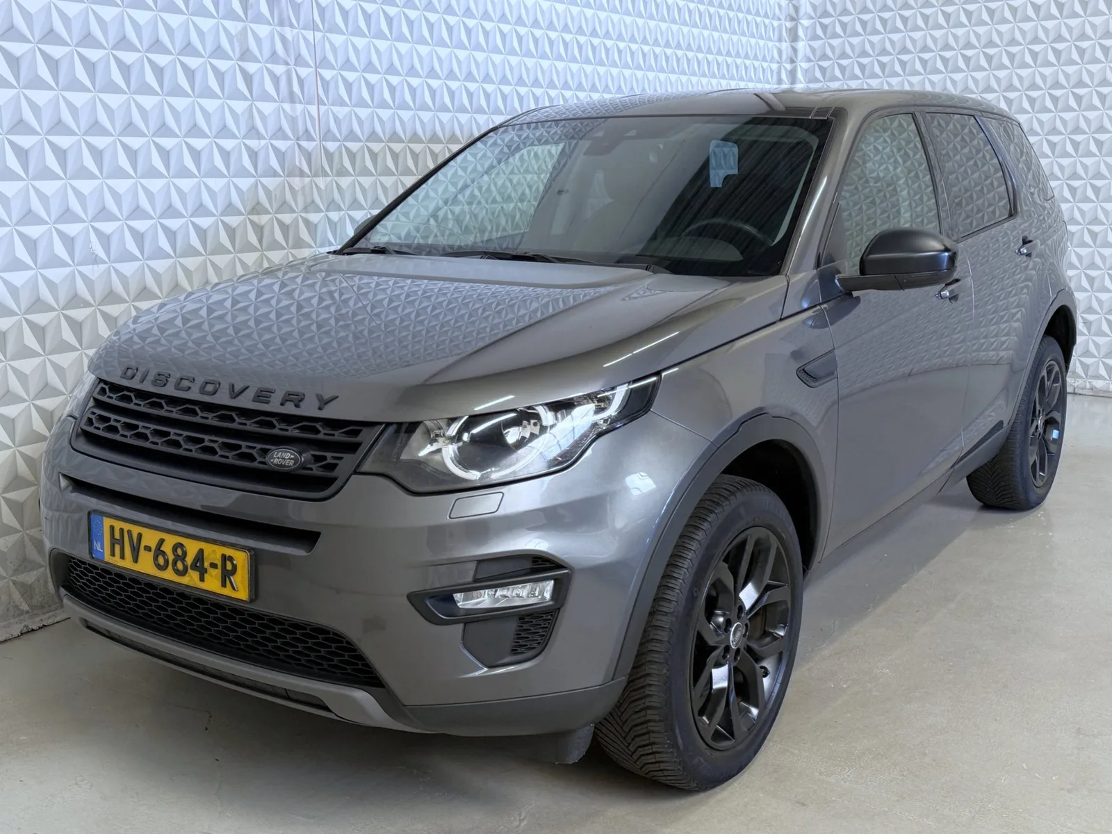 Land Rover Discovery Sport (2016) — foto 1